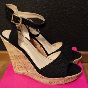 Black Lace Wedges